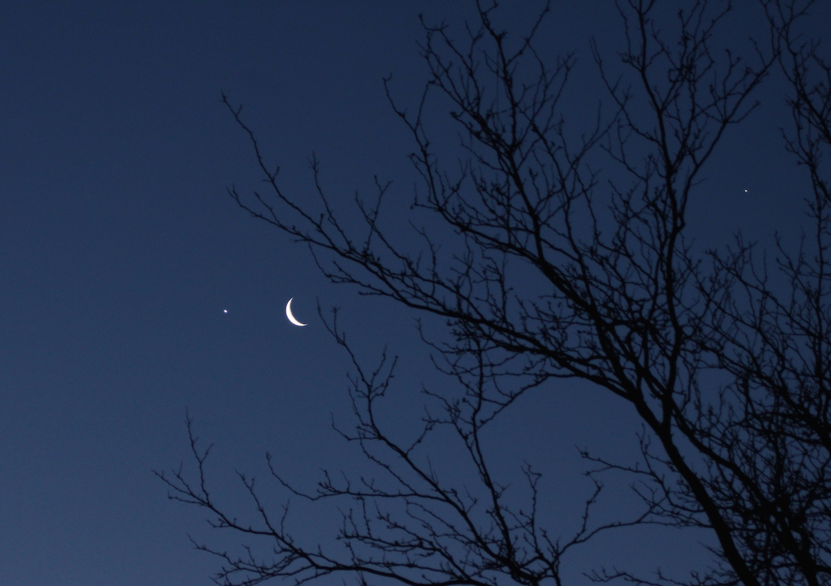 Conjunction of Moon and Venus on 5 September, 2024